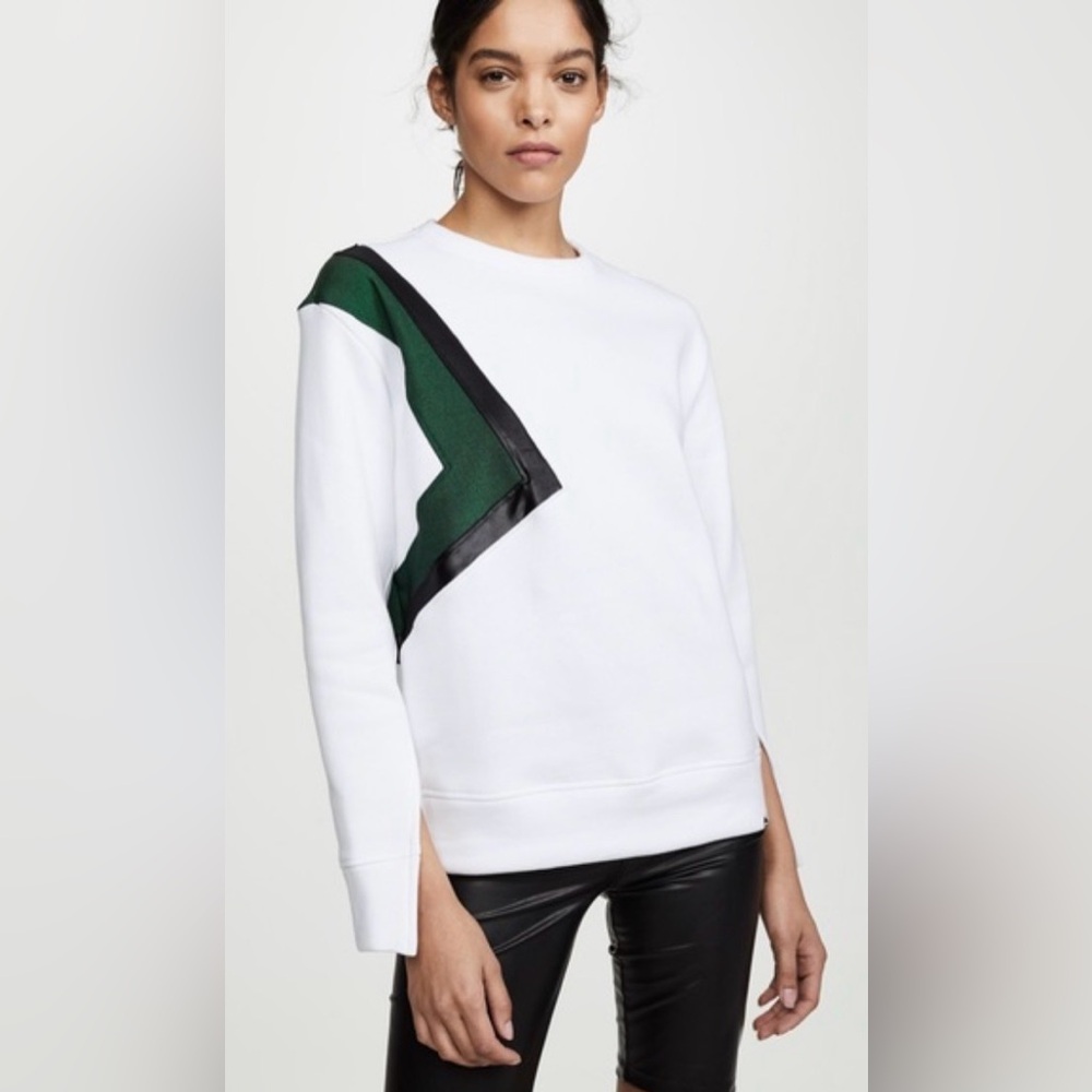 NWOT - Koral Activewear Saultry Matte Sweatshirt - Size Small